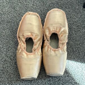 2 pair used Ballet Pointe Shoes